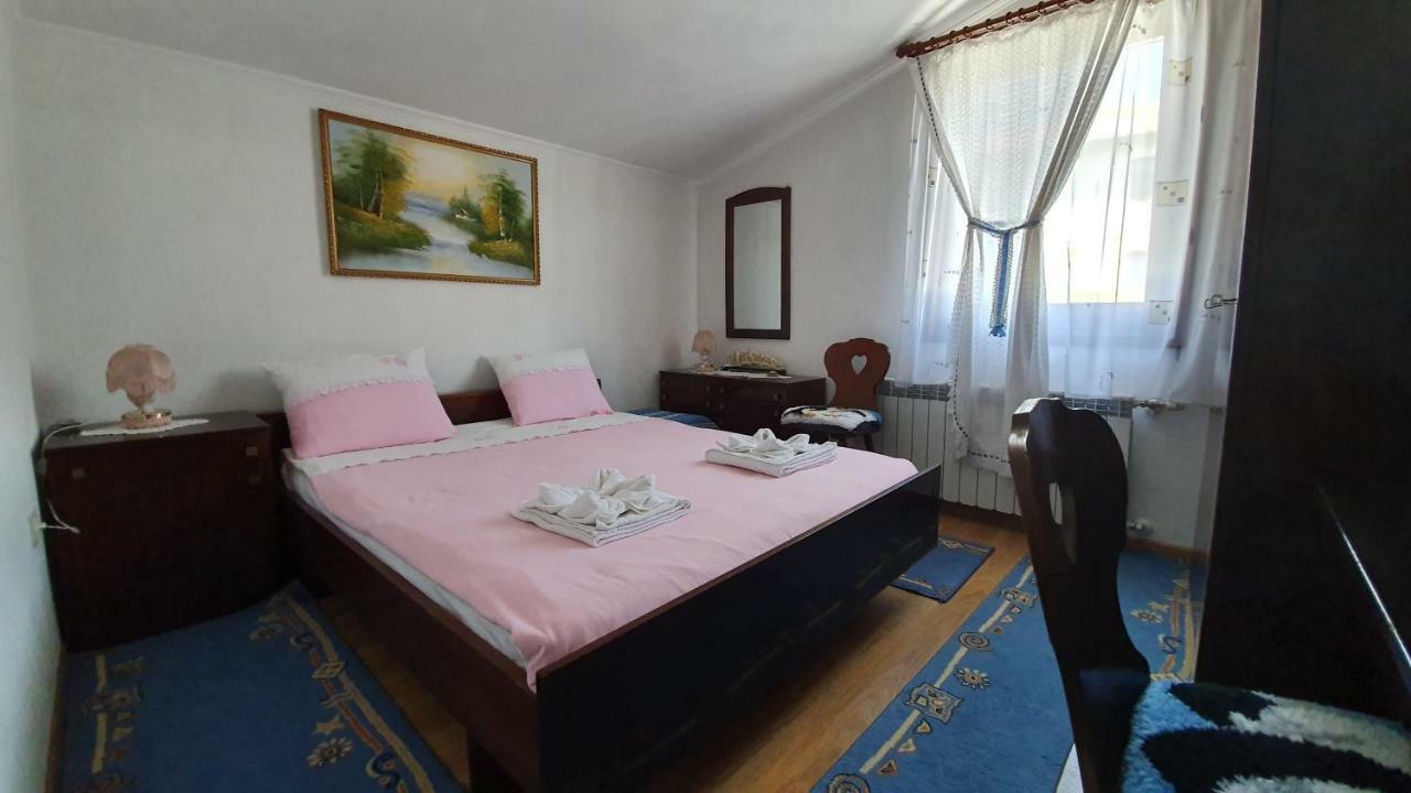 Къща За Гости Солакови ** Devin Exterior photo